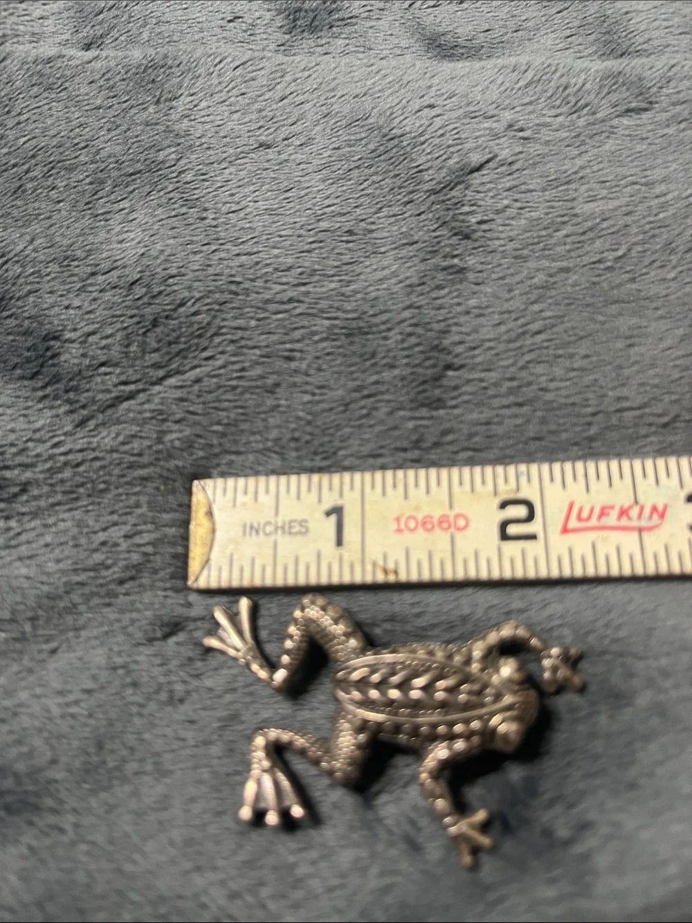 N/A vintage frog